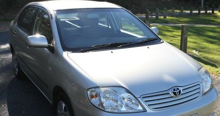 PAINTED TOYOTA COROLLA ASCENT - VVTI BOOT LIP SPOILER (SILVER METALLIC #354)