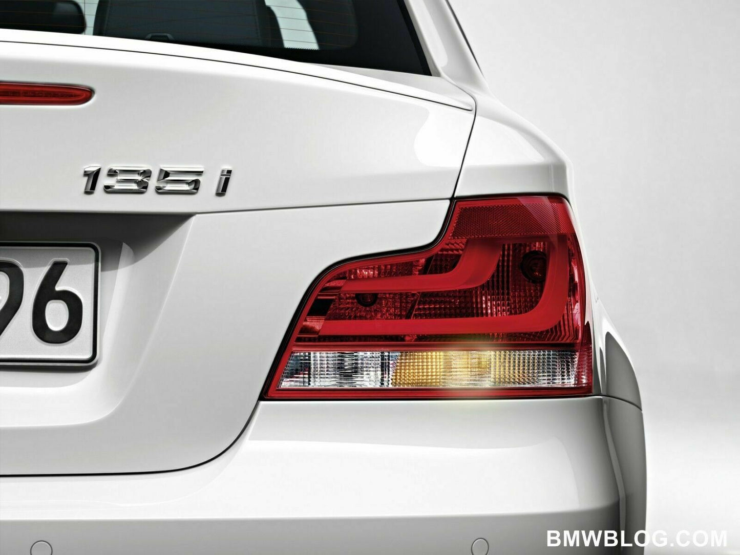 UNPAINTED BMW 1-SERIES COUPLE E82 07-2012 M3 Style BOOT LIP SPOILER -MATTE BLACK